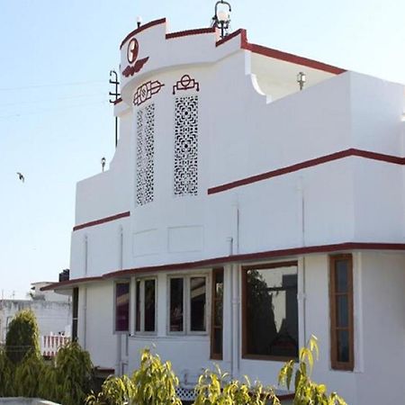 Lakshmi Guest House Dehradun Zewnętrze zdjęcie
